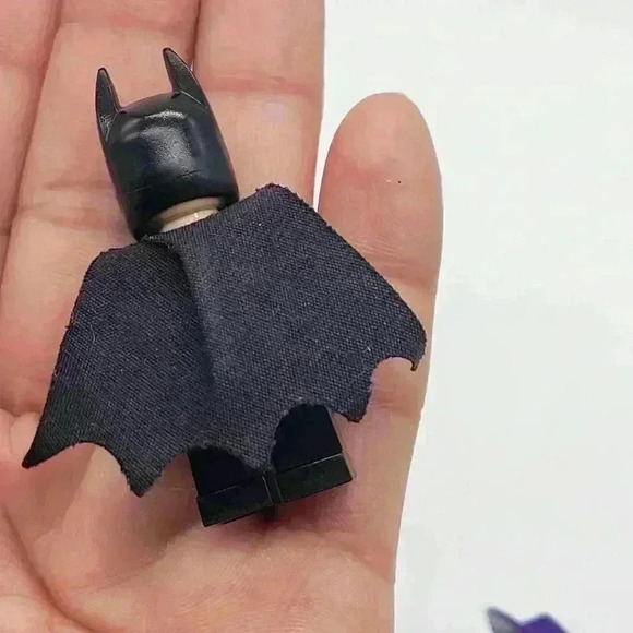 Set of 3 LEGO Superheroes Minifigure Batman Robin Joker 76013 - Picture 4 of 7